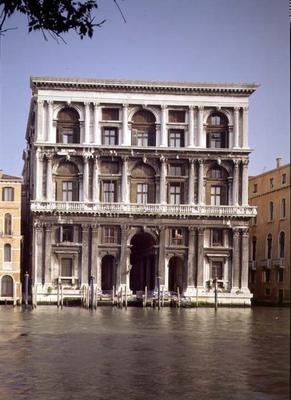 The Facade, designed by Michele Sanmicheli (1484-1559) and built by Giangiacomo dei Grigi (photo) from 