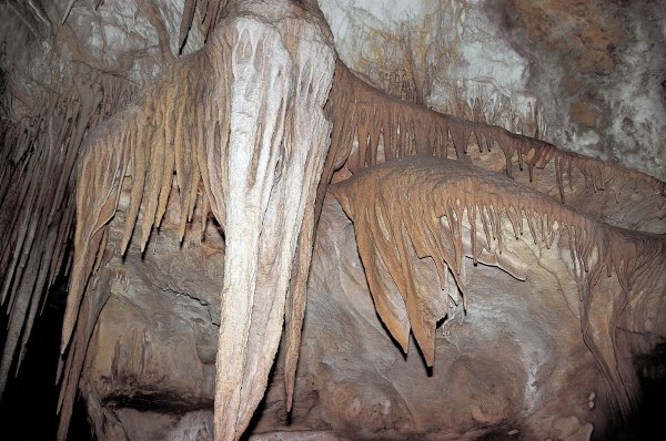Vallorbe Cave, Near Lausanne (photo)  from 