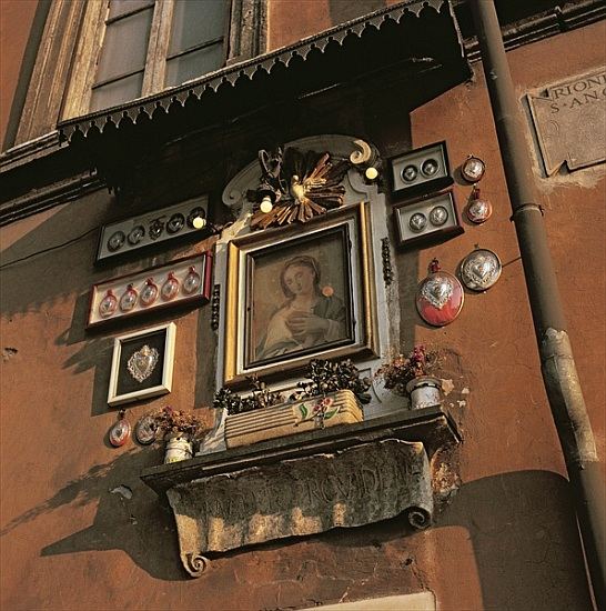 Wall shrine to the Virgin Mary, Rione di Sant Angelo from 
