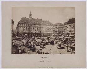 Dresden. Der Altmarkt mit dem Rathaus