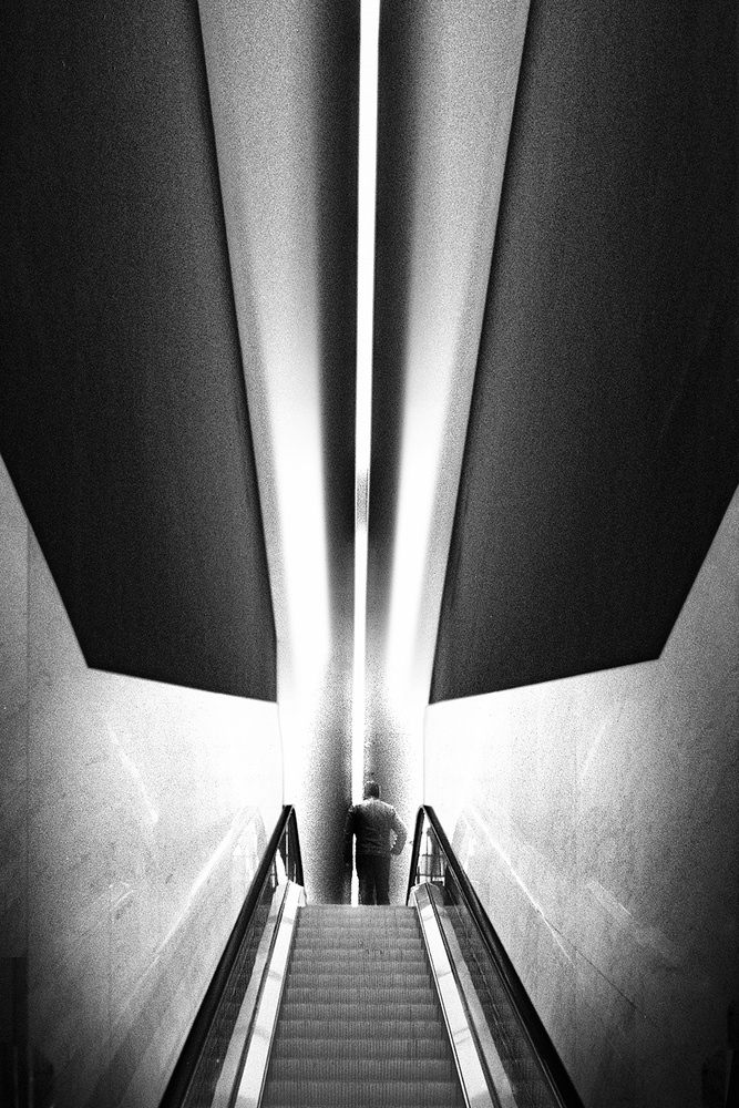 Weiße Form from Paulo Abrantes