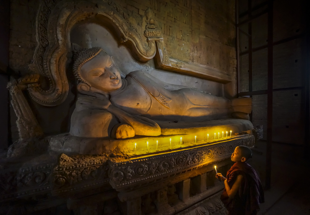 Ein Novizenmönch im Tempel von Bagan from Raymond Ren Rong Liu