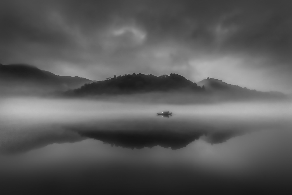 Ruhige Landschaft im Morgennebel from Raymond Ren Rong Liu