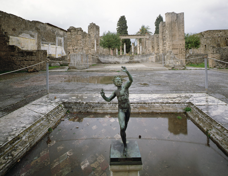 View of the Casa del Fauno (House of the Faun) (photo) from Roman