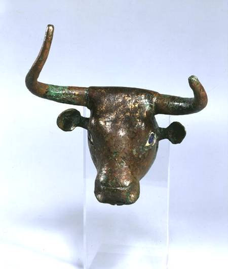 Head of a bull, with Royal  inscription, mount for a piece of furniture or for a harp, from Telloh ( from Sumerian