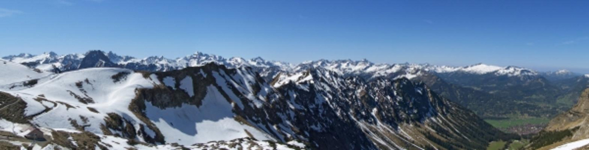 Der Alpenblick mit Oberstdorf from Sven Andreas