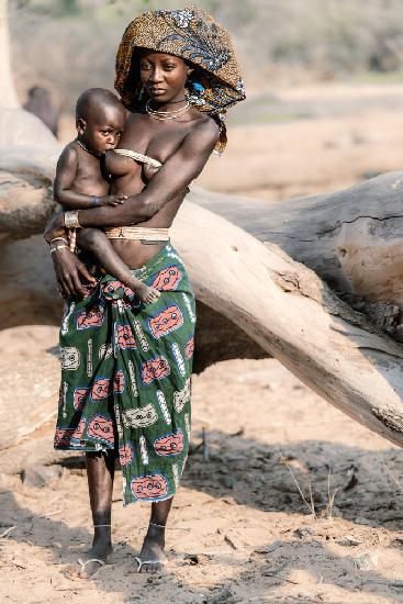 Omukuvale Mutter und Kind