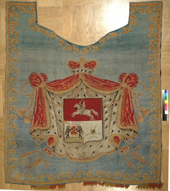 A horse blanket with the coat of arms of the Golitsyn House from Unbekannter Meister