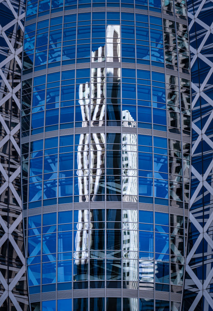 Wolkenkratzer im Wolkenkratzer from YASUTOSHI HONJO