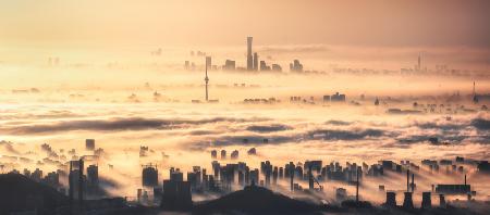 Das Wolkenmeer und der Sonnenaufgang in Peking